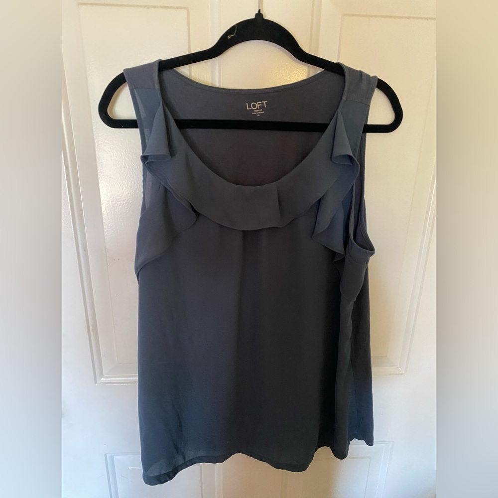Loft outlet grey top, size XL